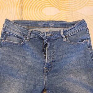 Old Navy 12 Rockstar Super Skinny